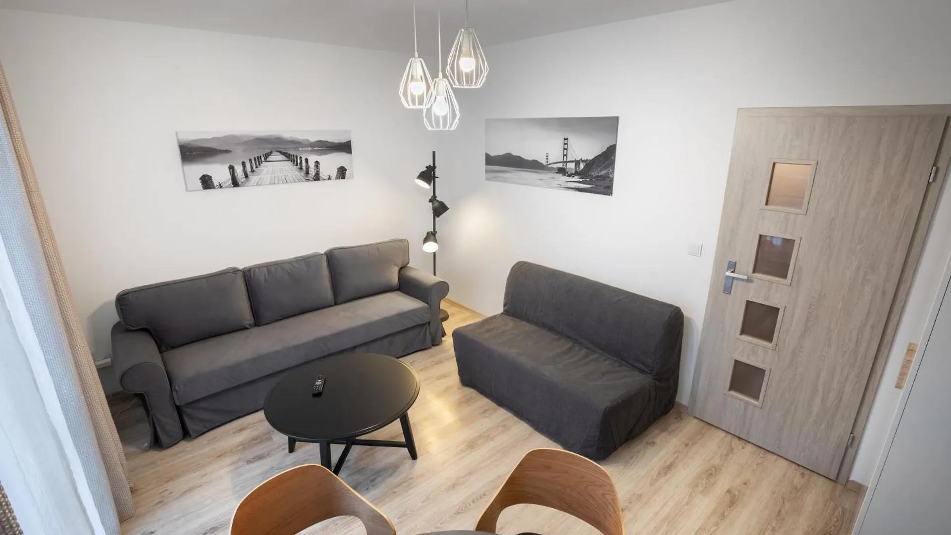 Petrovdom In Warsaw Cozy Apartment Wola, 32 Jana Kazimierza